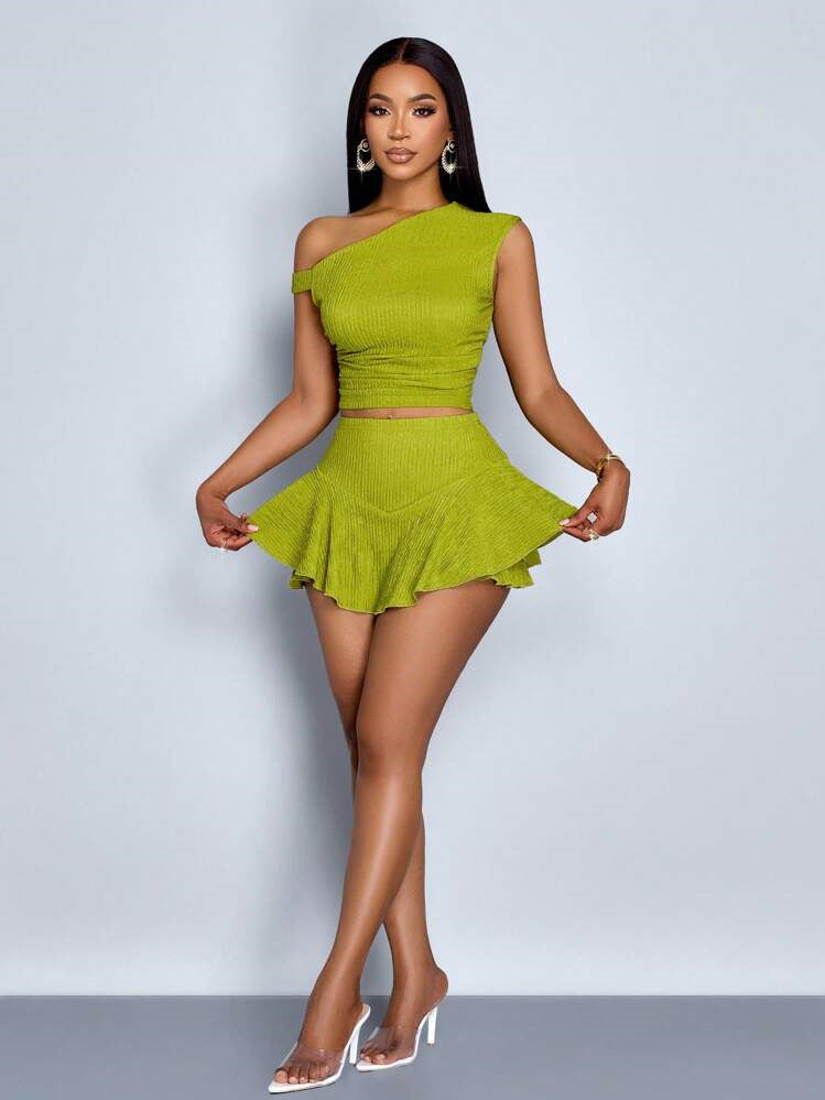 Solid color two-piece short skirt set